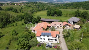 propriete à la vente -   64330  GARLIN, surface 700 m2 vente propriete - UBI469147886